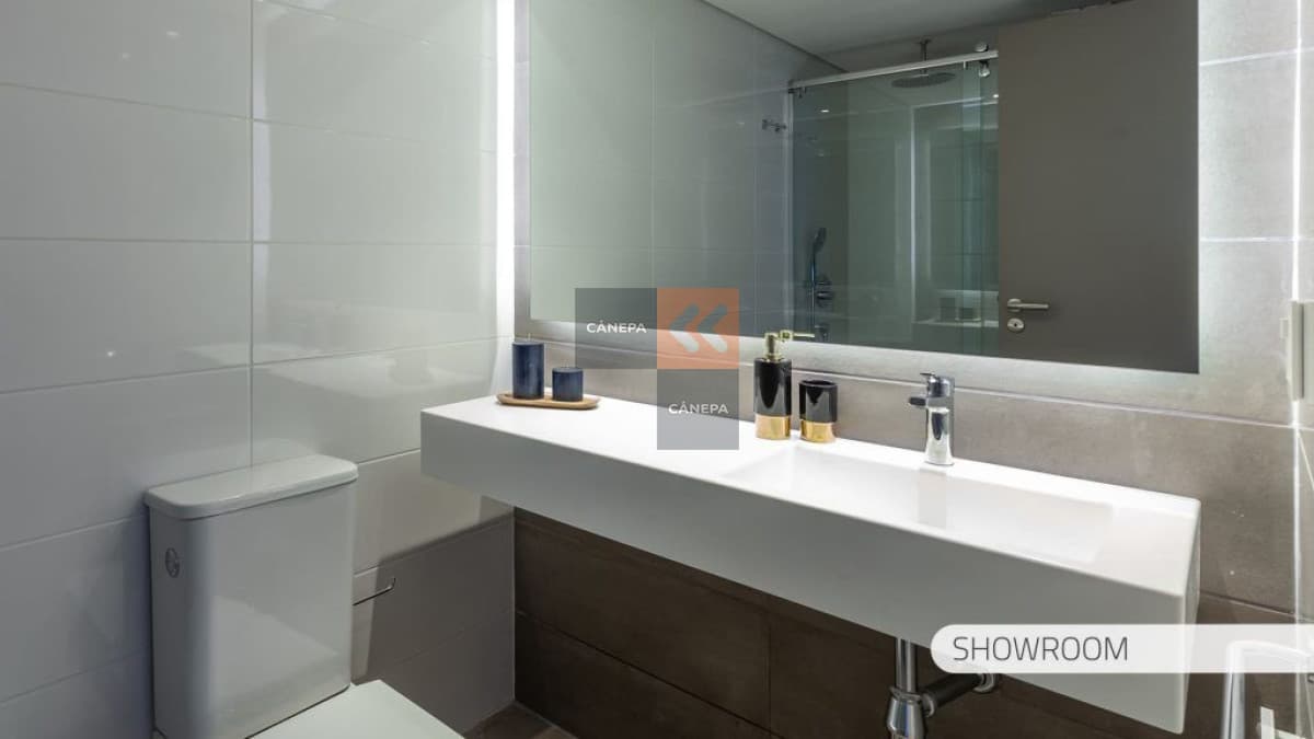 Venta con renta monoambiente en Malvin