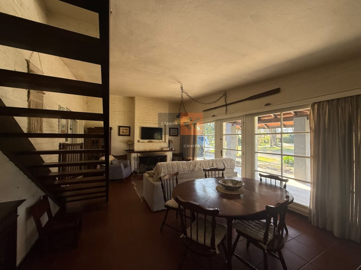 Cómoda casa de 6 dormitorios en alquiler temporal