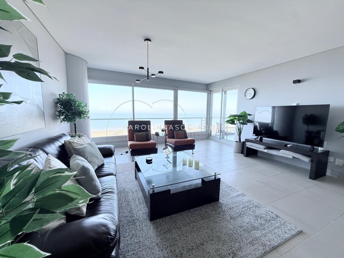 Apartamento en venta en Punta del Este.