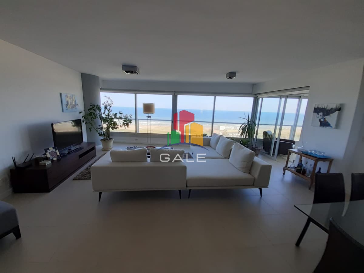 LE PARC II  -