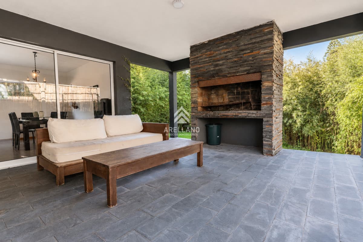 Casa ID.6846 - Casa en venta a una cuadra del mar en Punta Piedras