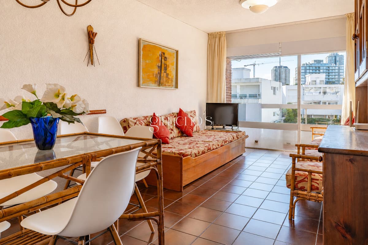 Venta apartamento 2 dormitorios Punta del Este