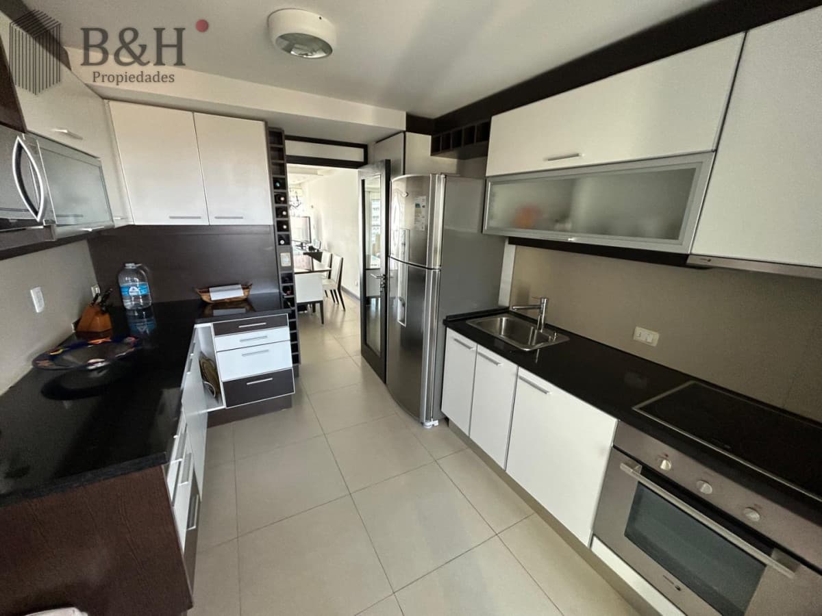 Venta Apartamento 3 Dormitorios Playa Mansa Punta del Este