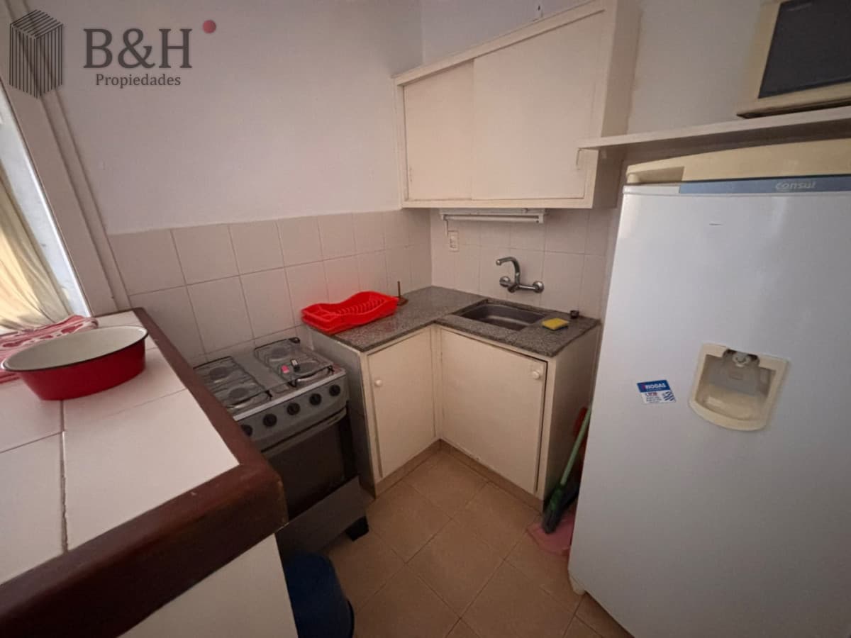 Apartamento de 1 dormitorio en ALQUILER ANUAL, PENINSULA- Punta del este
