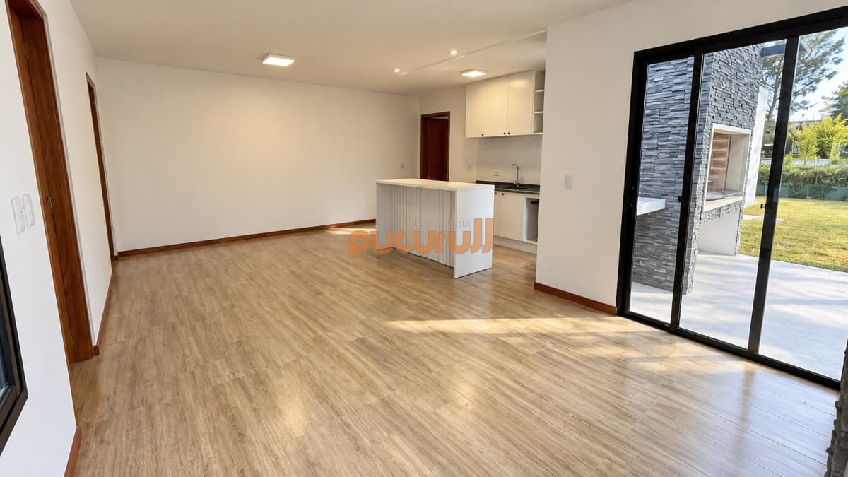 VENTA CASA 3 DORMITORIOS BURNETT ENTREGA JULIO 2026