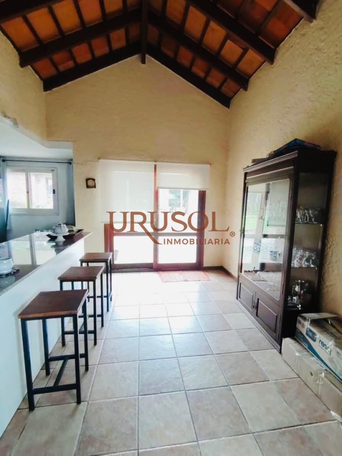 URUSOL Inmobiliaria   Casa ID.162 - Se vende importante propiedad en Lausana