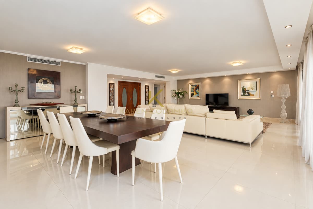 Exclusivo Apartamento-4 Dormitorios con Espectacular Vista al Puerto