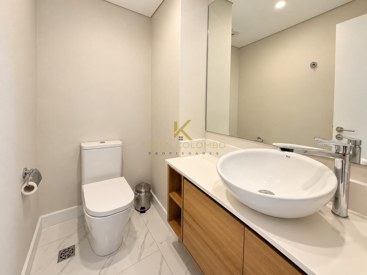 Paramount Tower-En Venta-3 Dormitorios