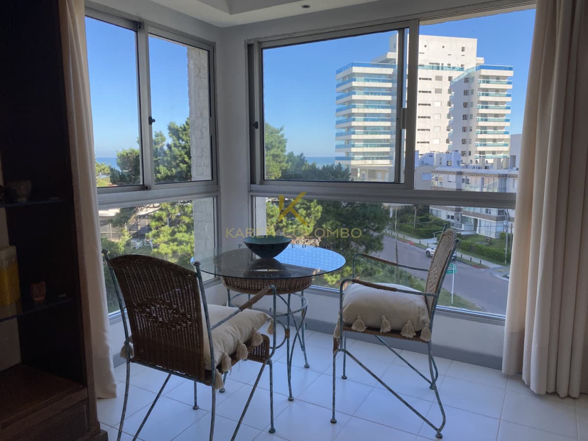 Apartamento de 3 dormitorios a metros del mar - Punta del Este