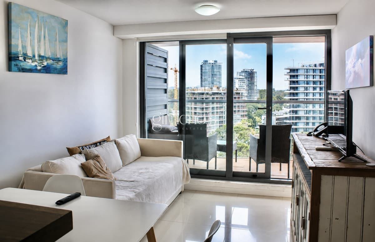 Apartamento de 1 Dormitorio en venta playa Brava, Punta del Este