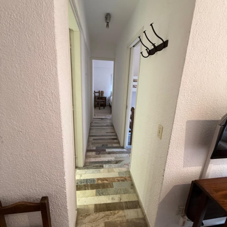 Apartamento ID.2822 - Apto en venta, Reciclado, a metros del Mar, con garage