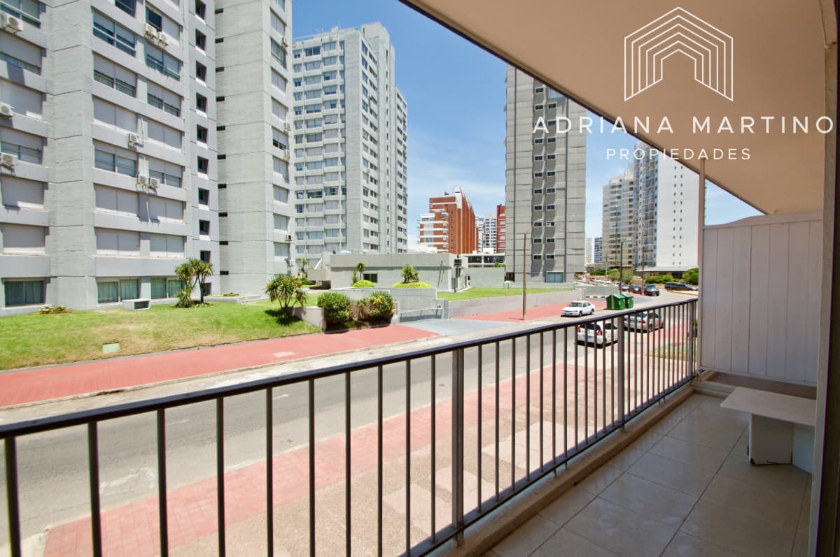 Venta muy lindo departamento zona brava