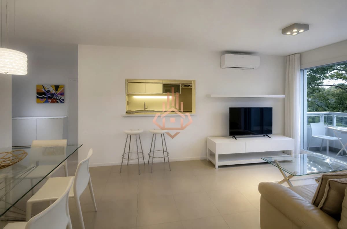 Venta Apartamento en Punta del Este Jardines de la Sierra Zona Roosevelt 2 Dormitorios Living con Terraza