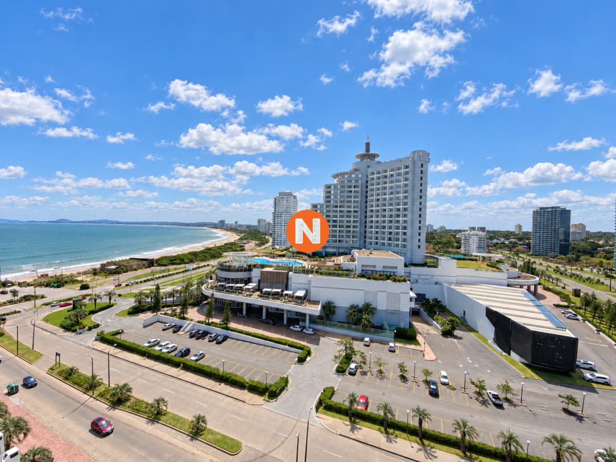 Apartamento de 3 dormitorios en suite - VISTA AL MAR