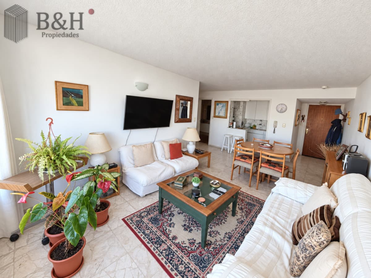 Apartamento en Venta y Alquiler, Peninsula, Punta del Este, 1 Dormitorios.