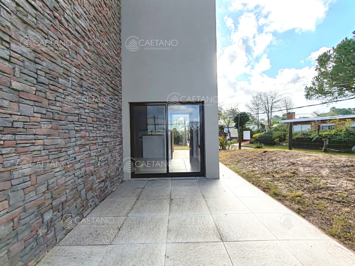 Casa a estrenar de 2 dormitorios y medio en Pinares