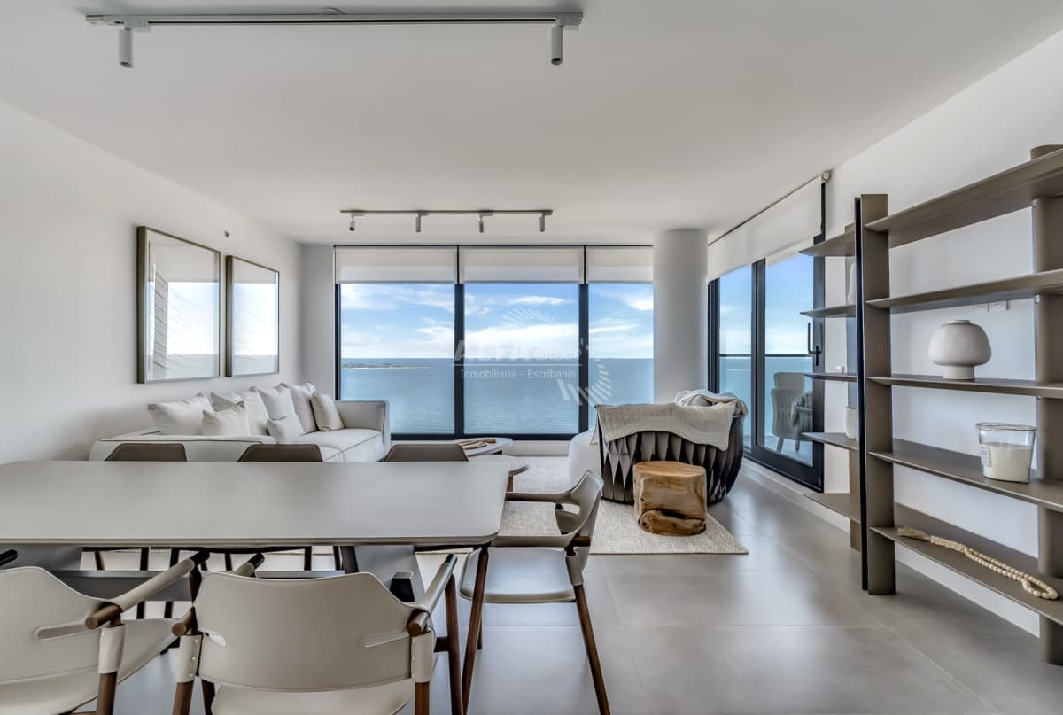 Ap. Punta del Este Mansa LUXURY. frente al mar 2 dorm