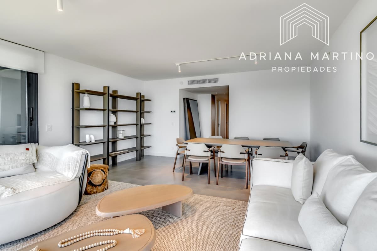Apartamento de dos dormitorios en venta primera línea con garage