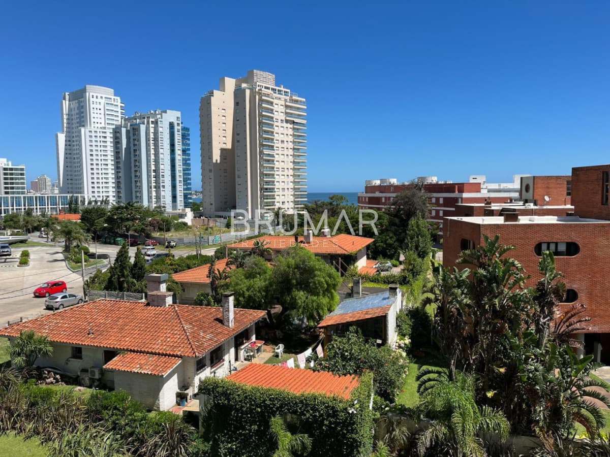 AlQUILER APTO 1 CUADRA DEL MAR  -