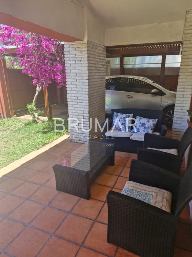 CASA 3Dorm. PLAYA MANSA POCAS CUADRAS DEL MAR  -