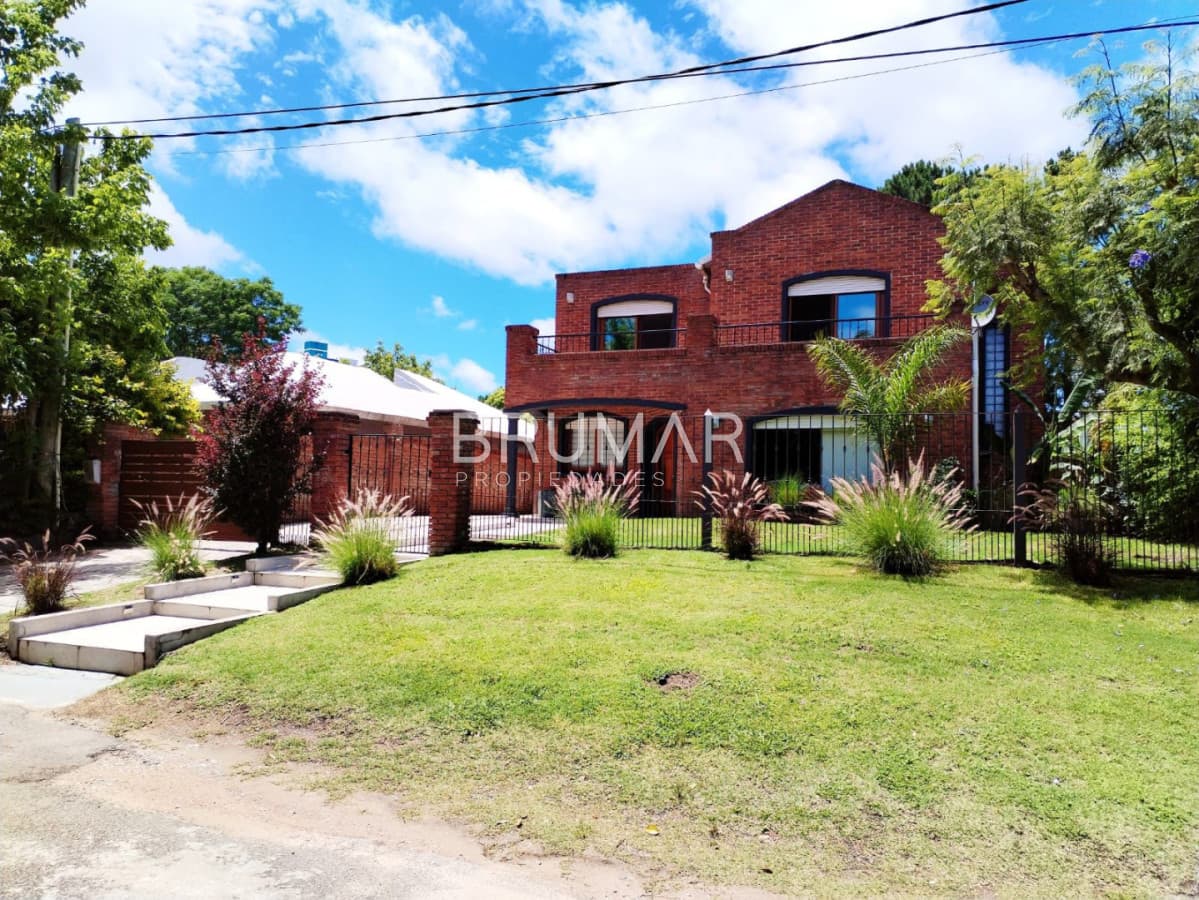 Casa playa mansa 4dorm. 4 baños. Piscina climatizada, etc  -