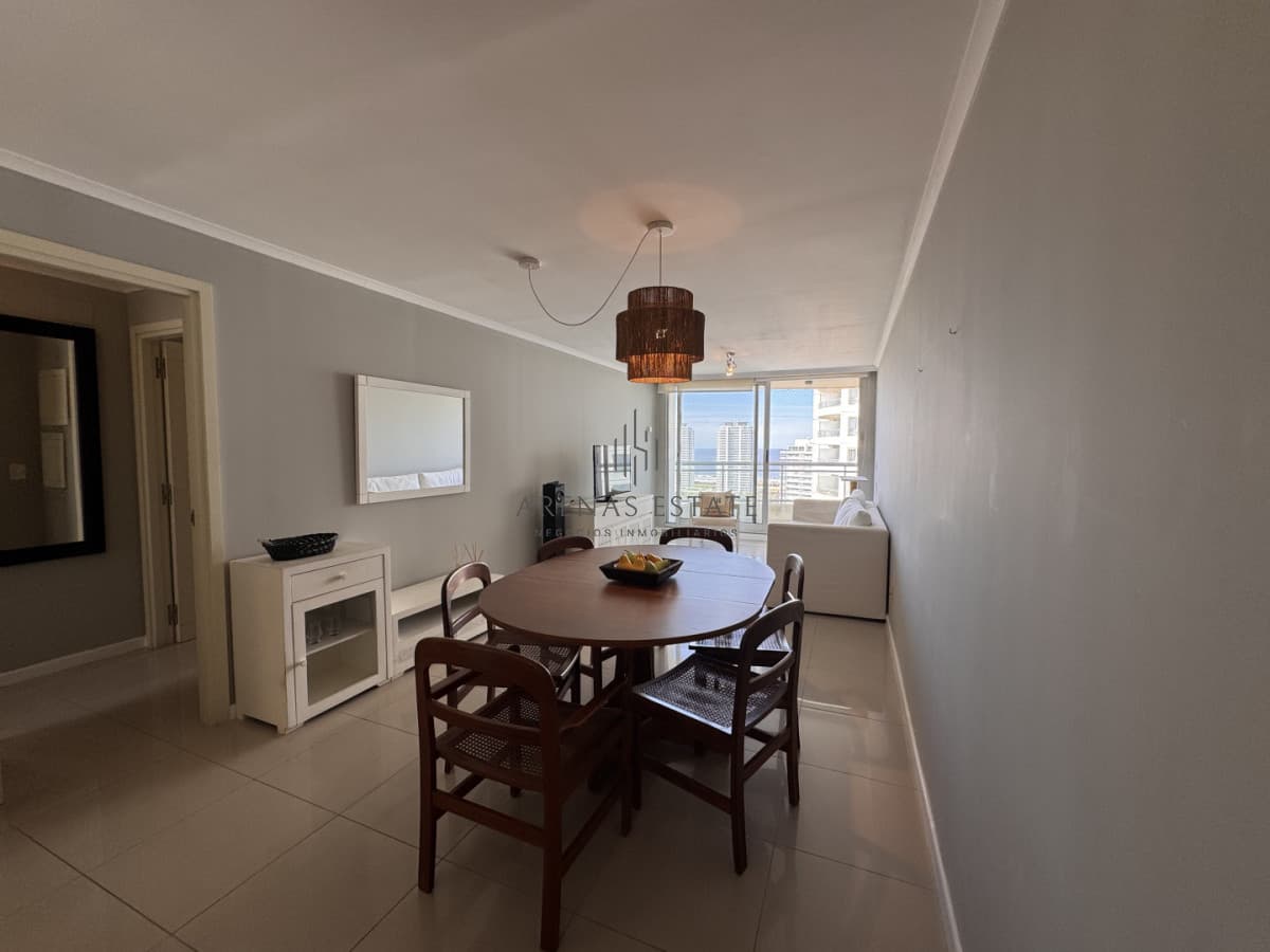 Apartamento ID.4813 - Apartamento en venta 2 dormitorios Aidy Grill Punta del Este Ocean Drive piso alto vista al mar