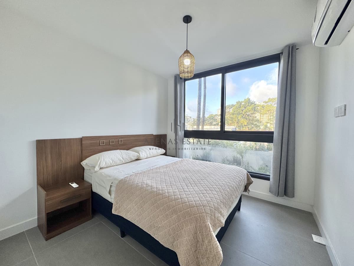 Apartamento ID.3897 - Departamento 1 dormitorio y medio en Torre Moderna, Punta del Este