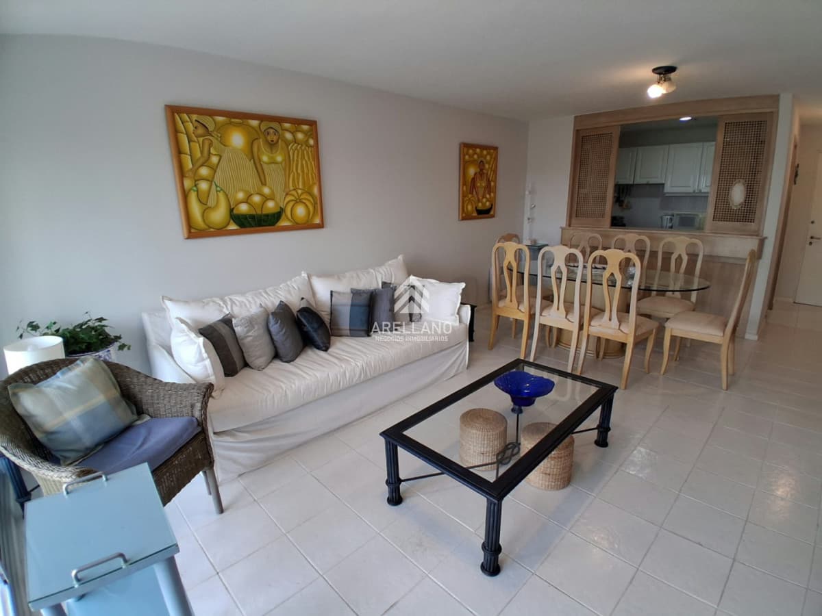 Apartamento ID.6837 - Alquiler temporal Complejo Lincoln Torre Wilson 3 dormitorios y 2 baños, Playa Mansa Punta del Este