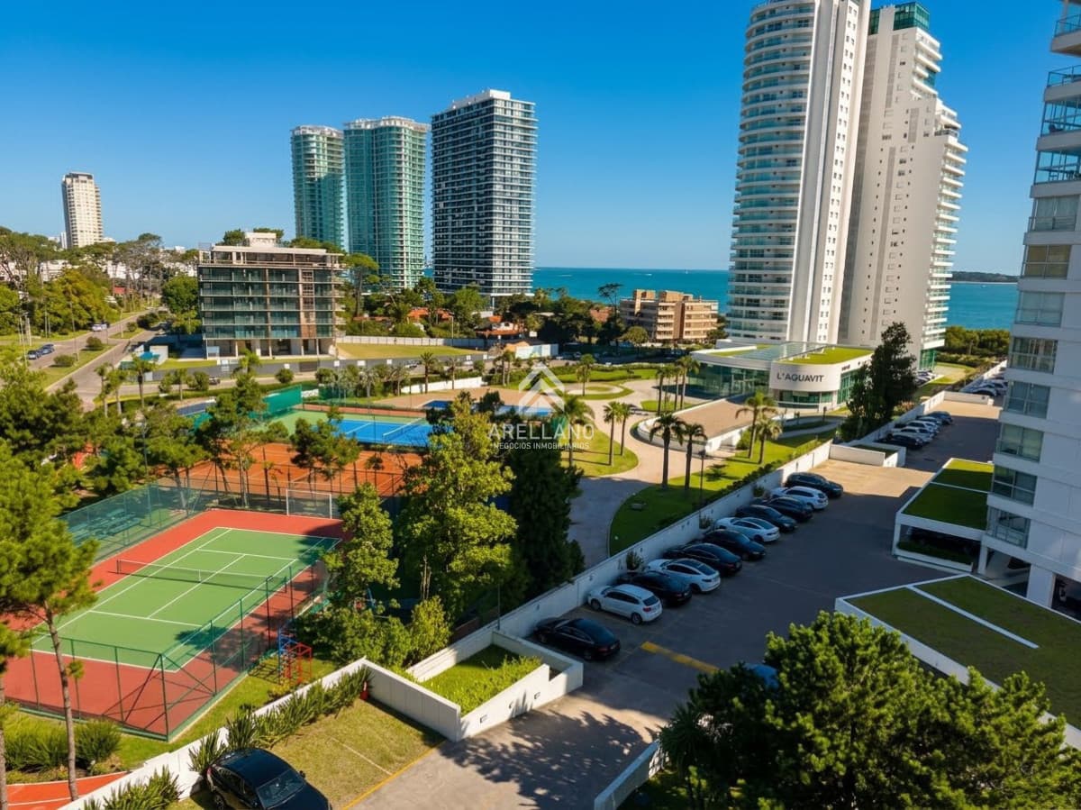 Apartamento ID.6837 - Alquiler temporal Complejo Lincoln Torre Wilson 3 dormitorios y 2 baños, Playa Mansa Punta del Este