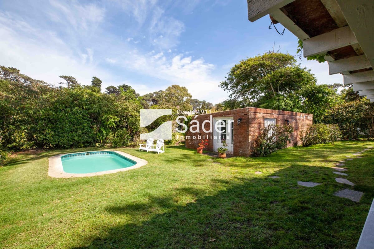 Casa en San Rafael, con piscina. 5 dormitorios  -