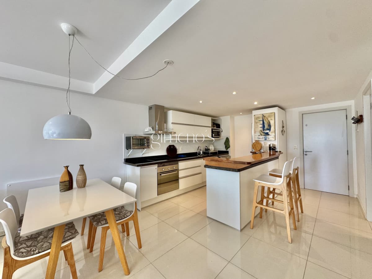 Apartamento 3 dormitorios en venta Punta del Este - Playa Brava
