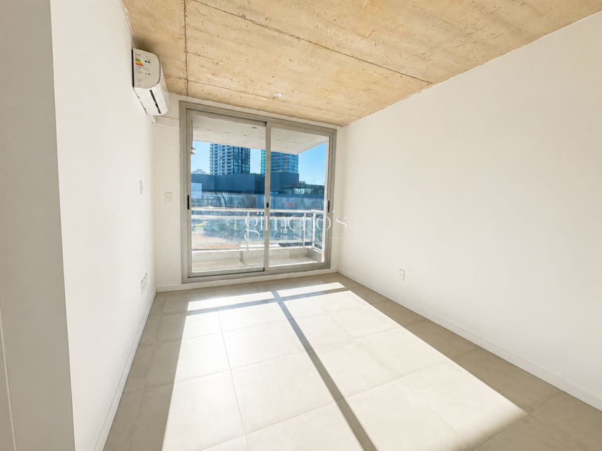Apartamento 2 dormitorios 1 baño en Venta zona Shopping Atlantico - Maldoando