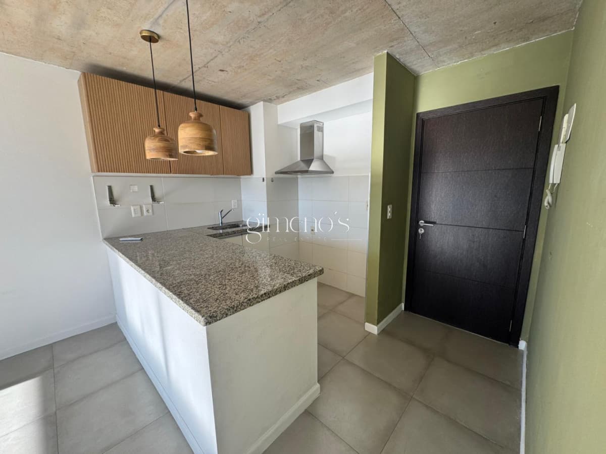 Apartamento 2 dormitorios 1 baño en Venta zona Shopping Atlantico - Maldoando