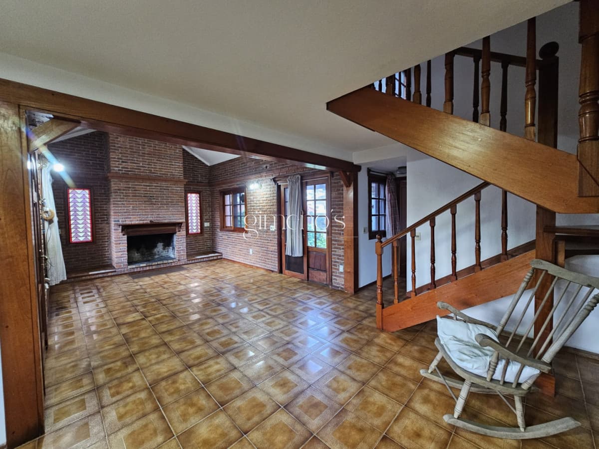 Casa en venta - Playa Mansa, Parada 19 | California Park