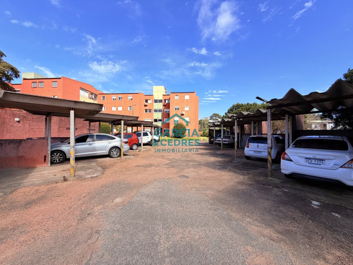 Apartamento de 3 dormitorios en Complejo B9