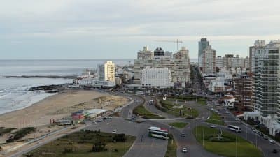 Venta departamento punta del este primera linea playa brava frente al mar  -