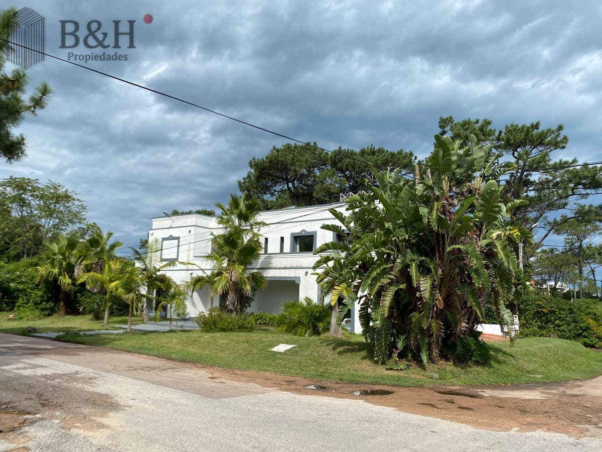 CASA EN RINCON DEL INDIO