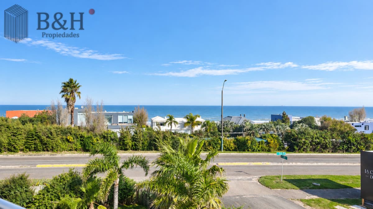 ESPECTACULAR APARTAMENTO CON VISTA AL MAR - RUTA 10 MANANTIALES PUNTA DEL ESTE
