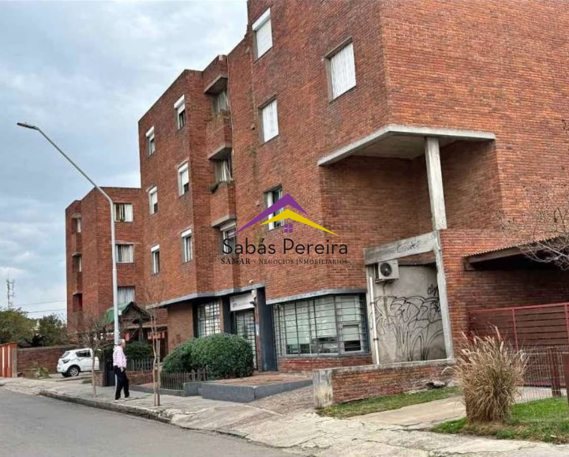 Apartamento ID.41755 - Apartamento de 3 Dormitorios en Venta en el Centro de Maldonado