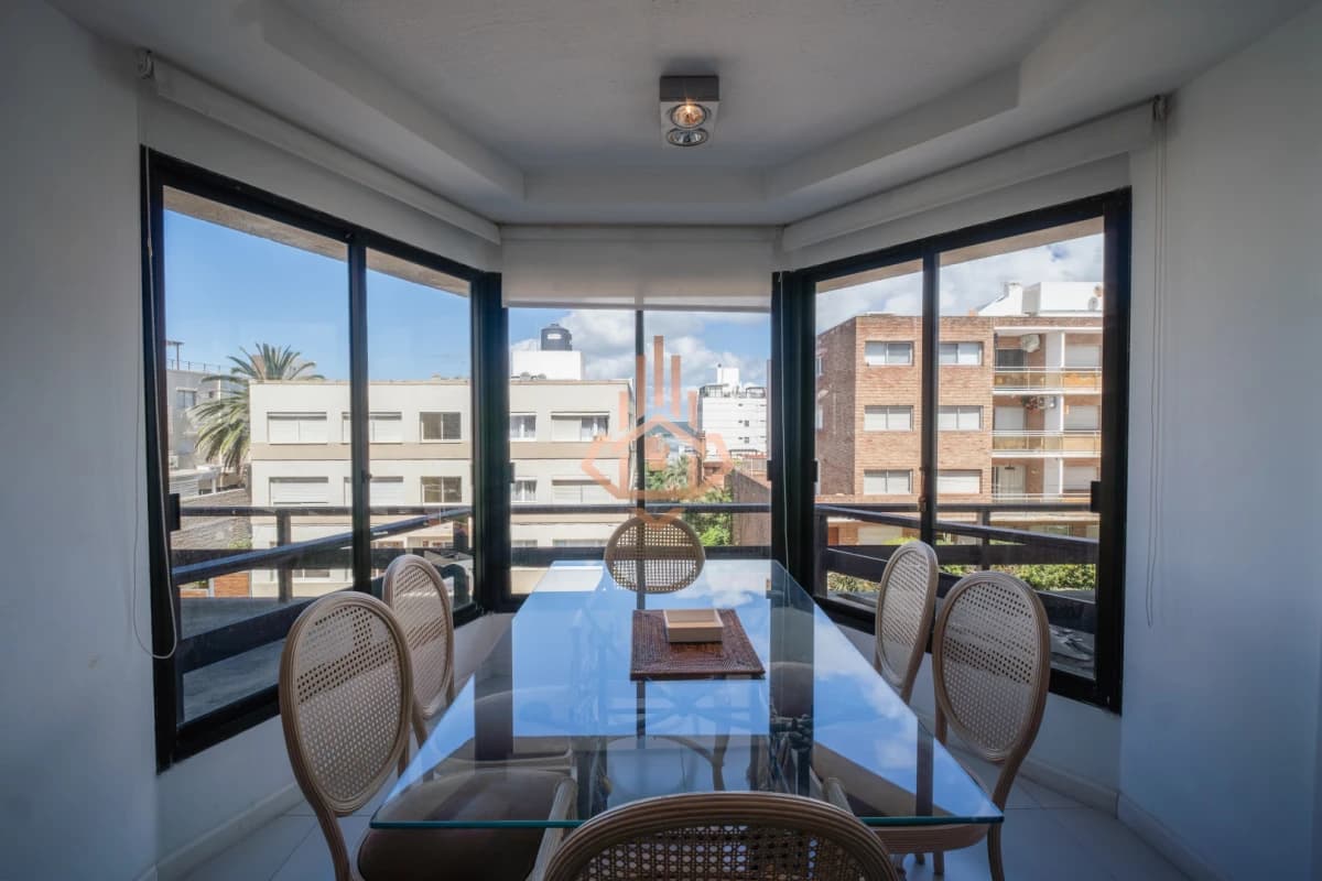 Apartamento en la Península - A pasos de Playa El Emir y Av. Gorlero