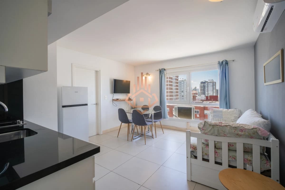 Oportunidad en la Península: 1 dormitorio con amenities y cochera
