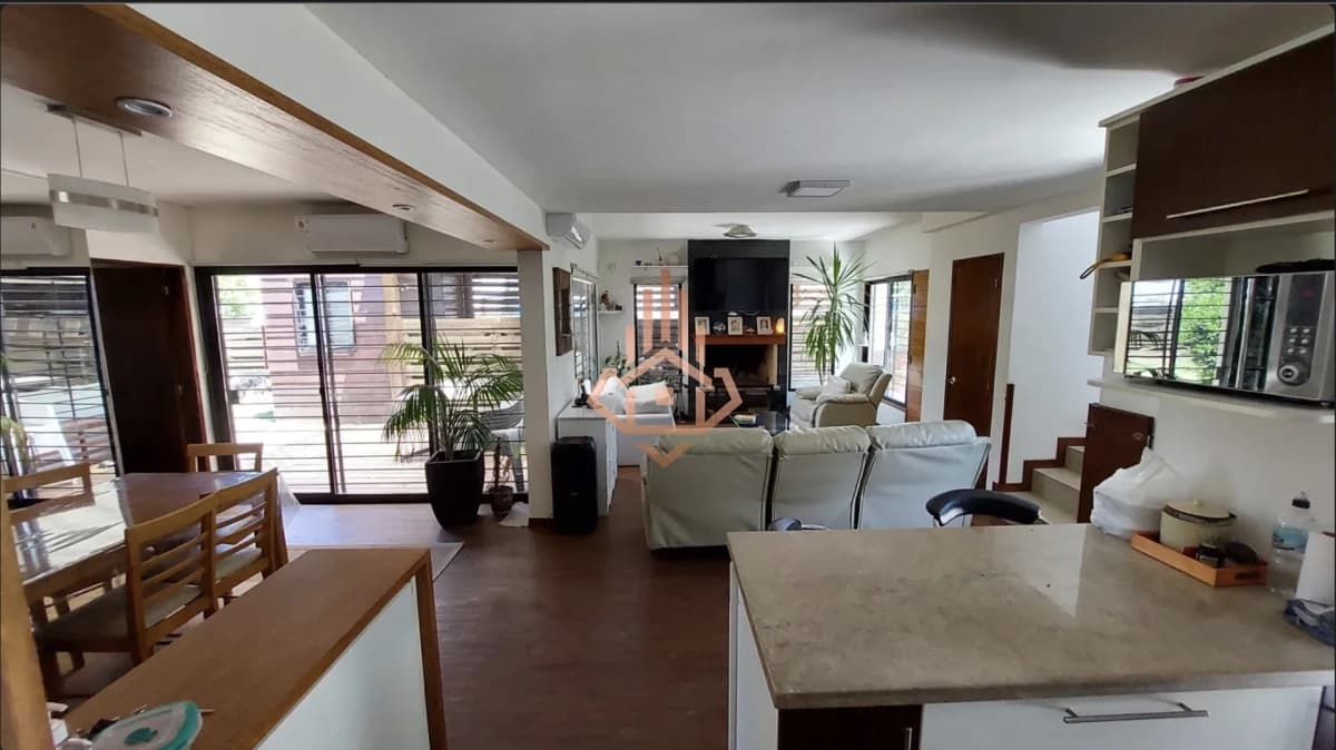 Casa en venta en Pinares - Parada 27