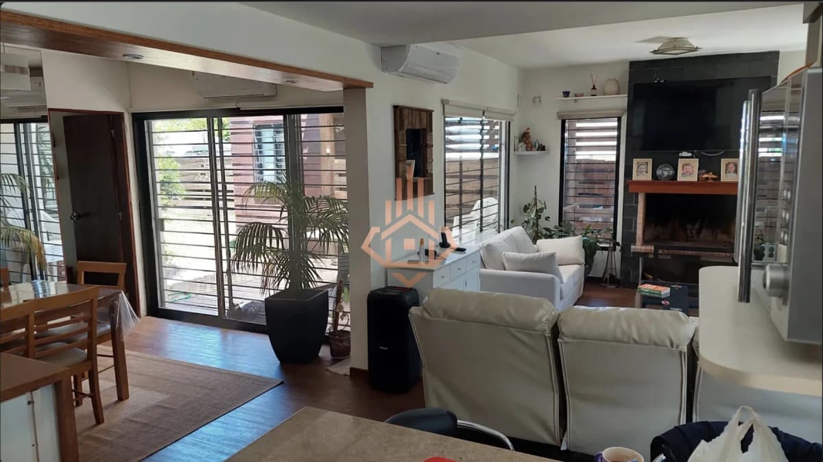 Casa en venta en Pinares - Parada 27