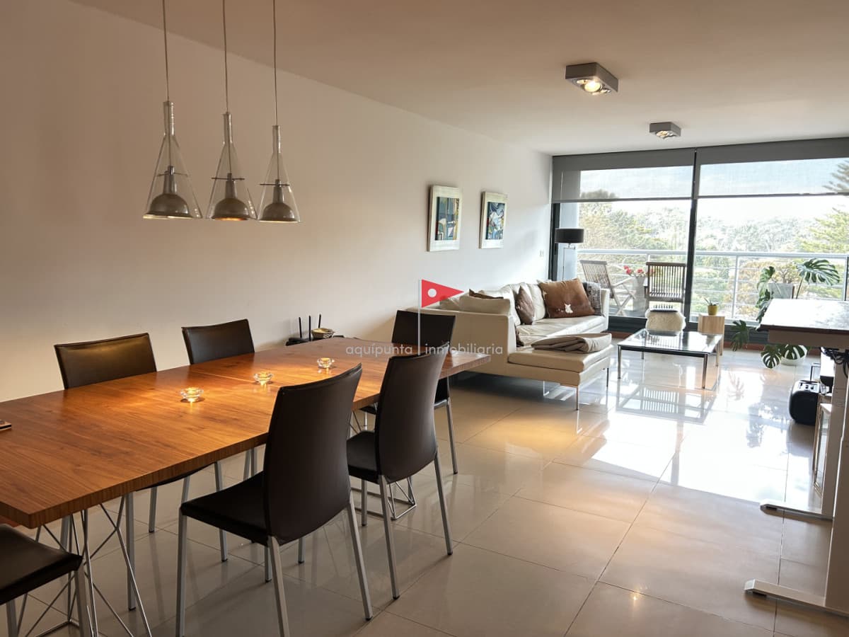 Apartamento ID.380 - Venta apartamento 3 dormitorios en edificio Tressesenta