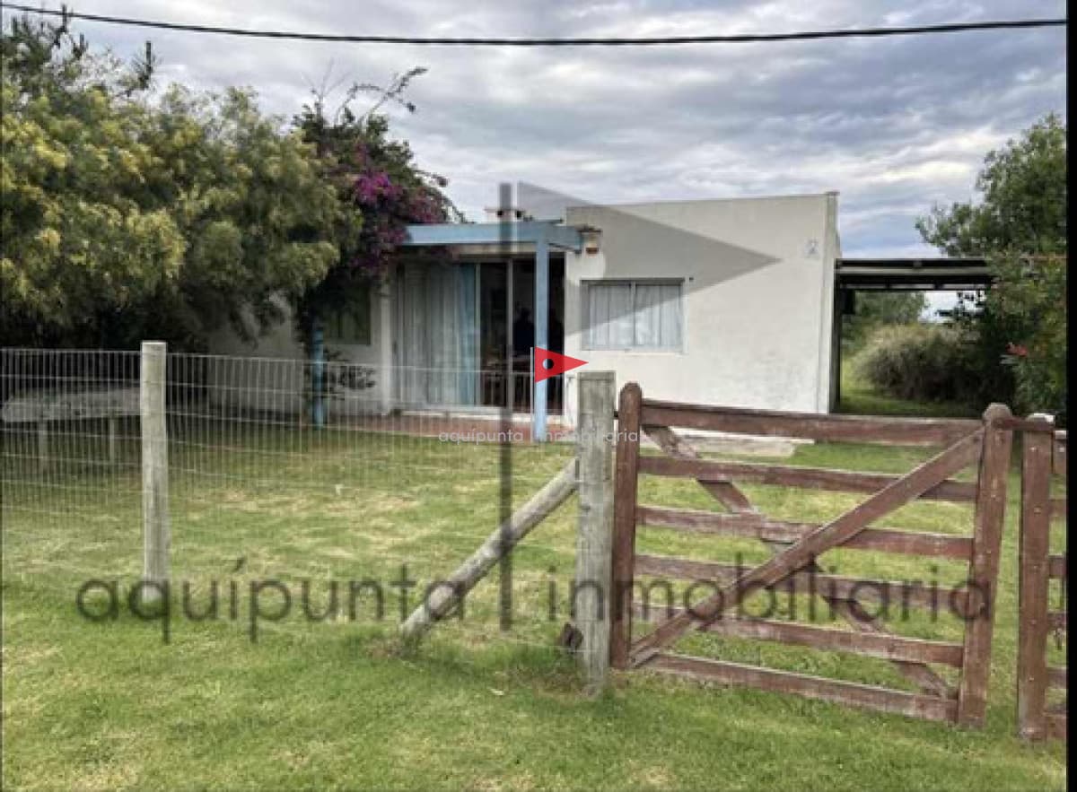 Venta casa Punta Negra Piriapolis 3 dormitorios 2 baños