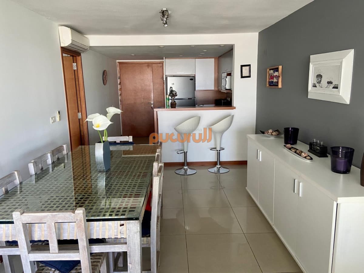 Hermoso apartamento en venta en Torre Tressesenta 2 dorm