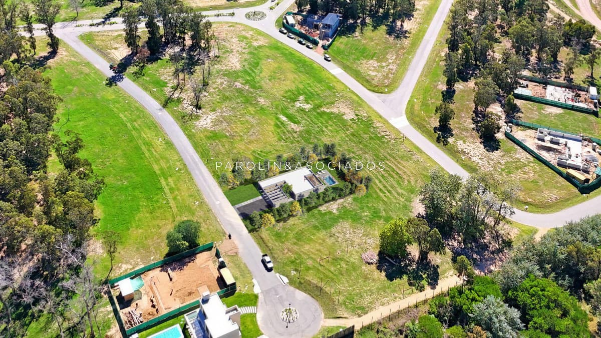 Moderna y Lujosa Casa a Estrenar de 4 dormitorios Distrito 52, La Cañada - Proyecto en Obra