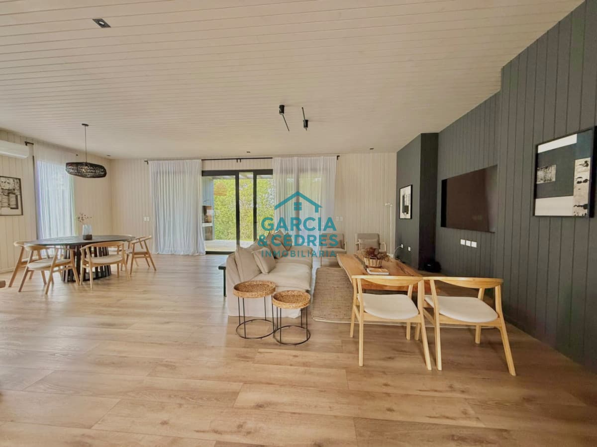 Excelente Moderna Casa Reserva  Montoya La Barra