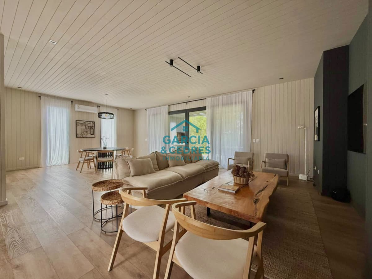 Excelente Moderna Casa Reserva  Montoya La Barra