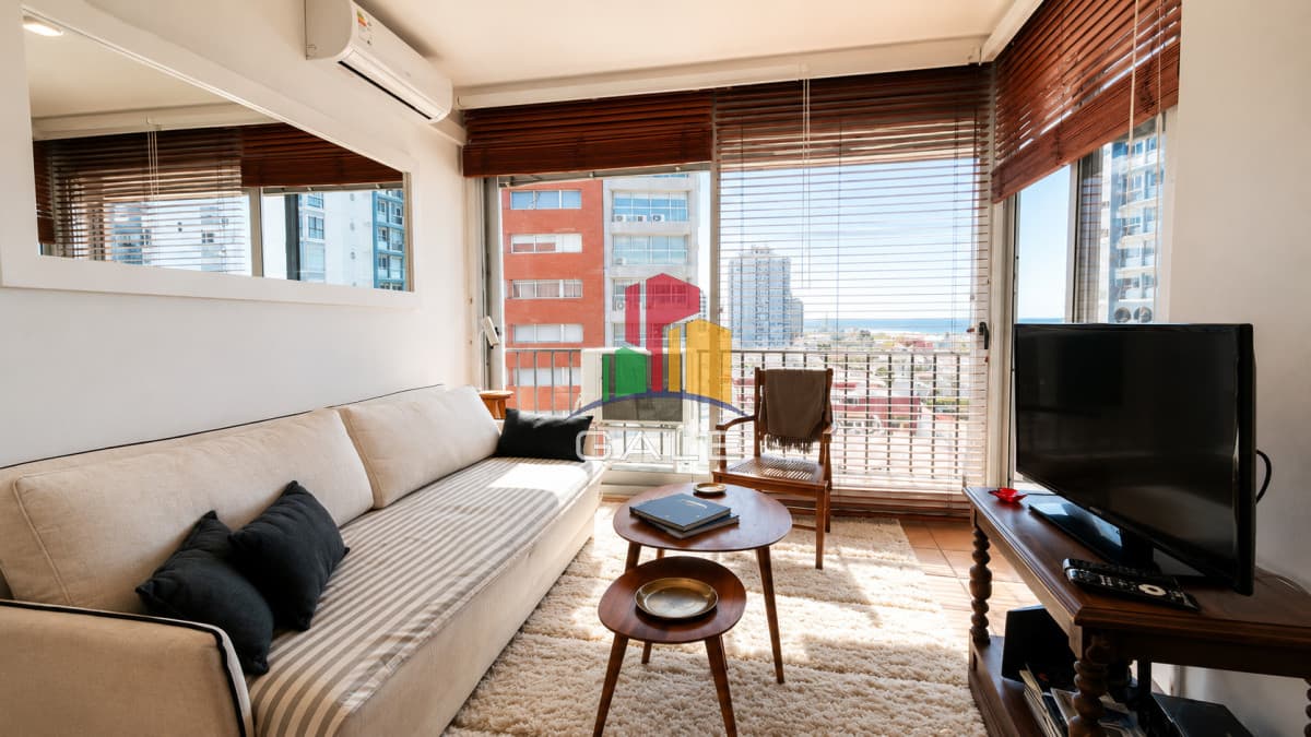 Gale Propiedades & Escribanía Apartamento ID.5200 - Apartamento en venta en Península | Vista al mar, terraza y garaje